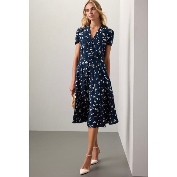 Polo Ralph Lauren Dresses & Skirts - Polo Ralph Lauren
Hampton Short Sleeve Day Dress 💝